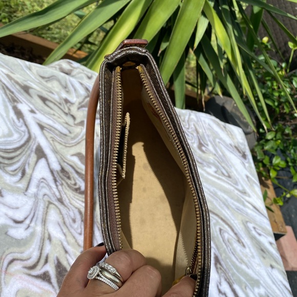 SOLD-Authentic Louis Vuitton Shoulder Bag Loopin - Picture 13 of 16